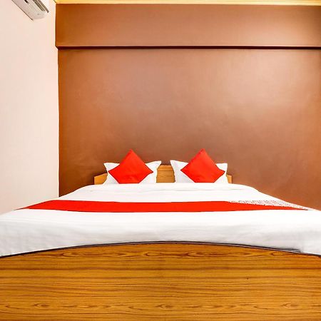 Hotel O Star City Hotel Ayodhya エクステリア 写真
