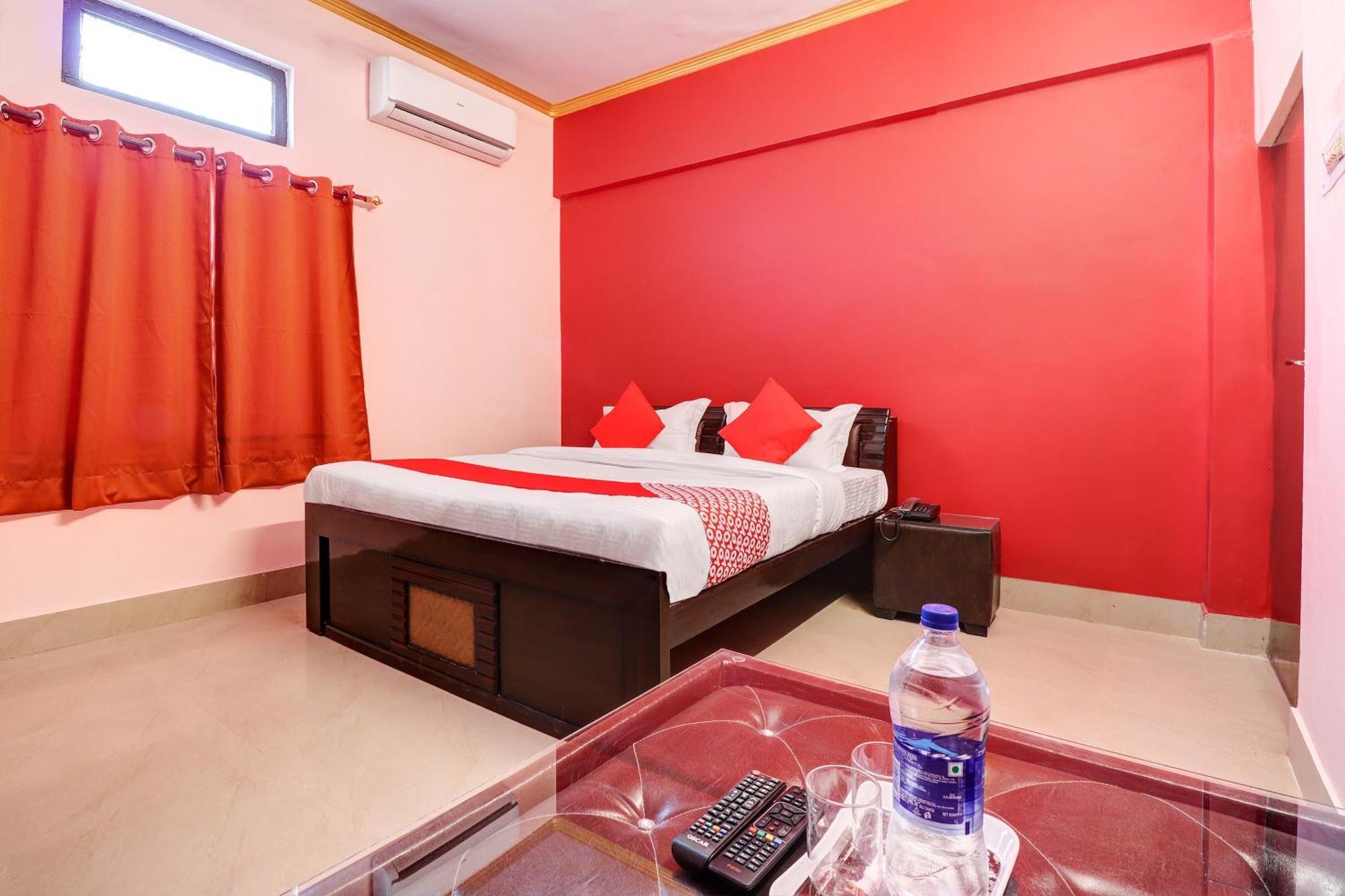 Hotel O Star City Hotel Ayodhya エクステリア 写真